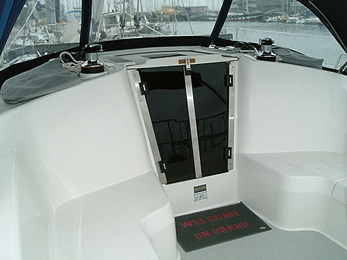 sailboat companionway