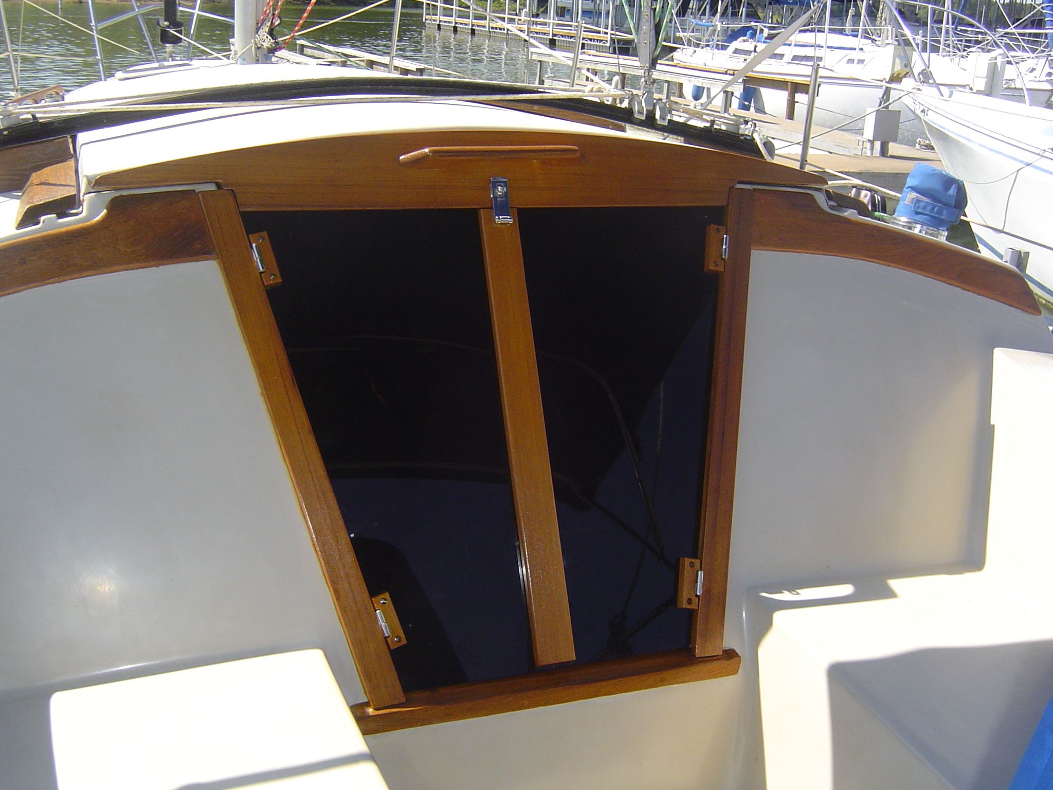 companionway door sailboat